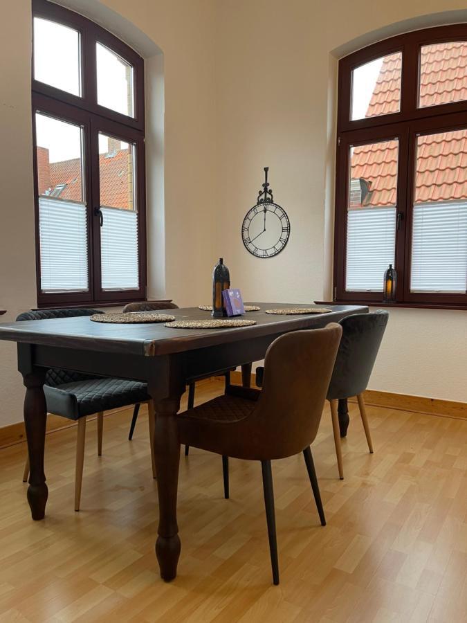 Charmante Ferienwohnung Mit Terrasse Im Herzen Von Norden Exterior photo