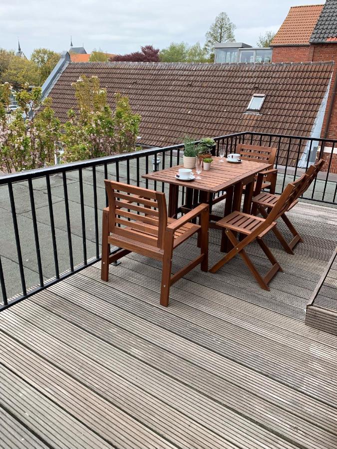 Charmante Ferienwohnung Mit Terrasse Im Herzen Von Norden Exterior photo